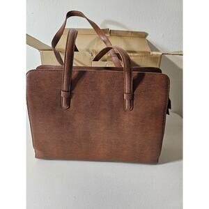 New in Box and Dust Bag Mimi DiCarlo Large Briefcase Tote Tan Style 1009LZ $225